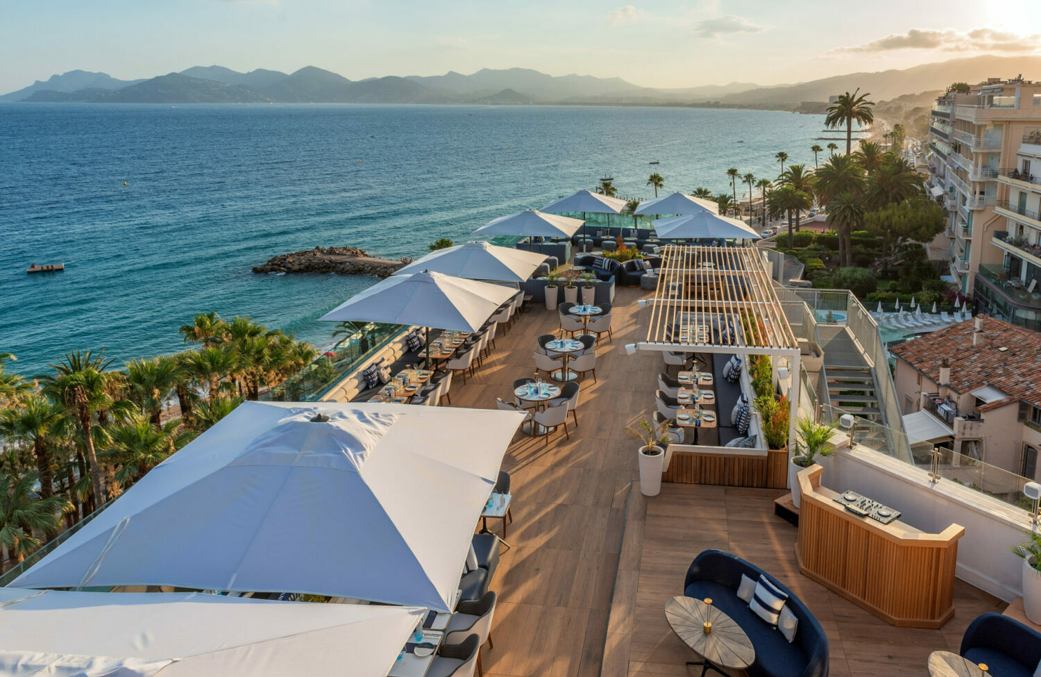 Canopy by Hilton Cannes Marea Rooftop at Sunset 2 2 scaled e1693479371477