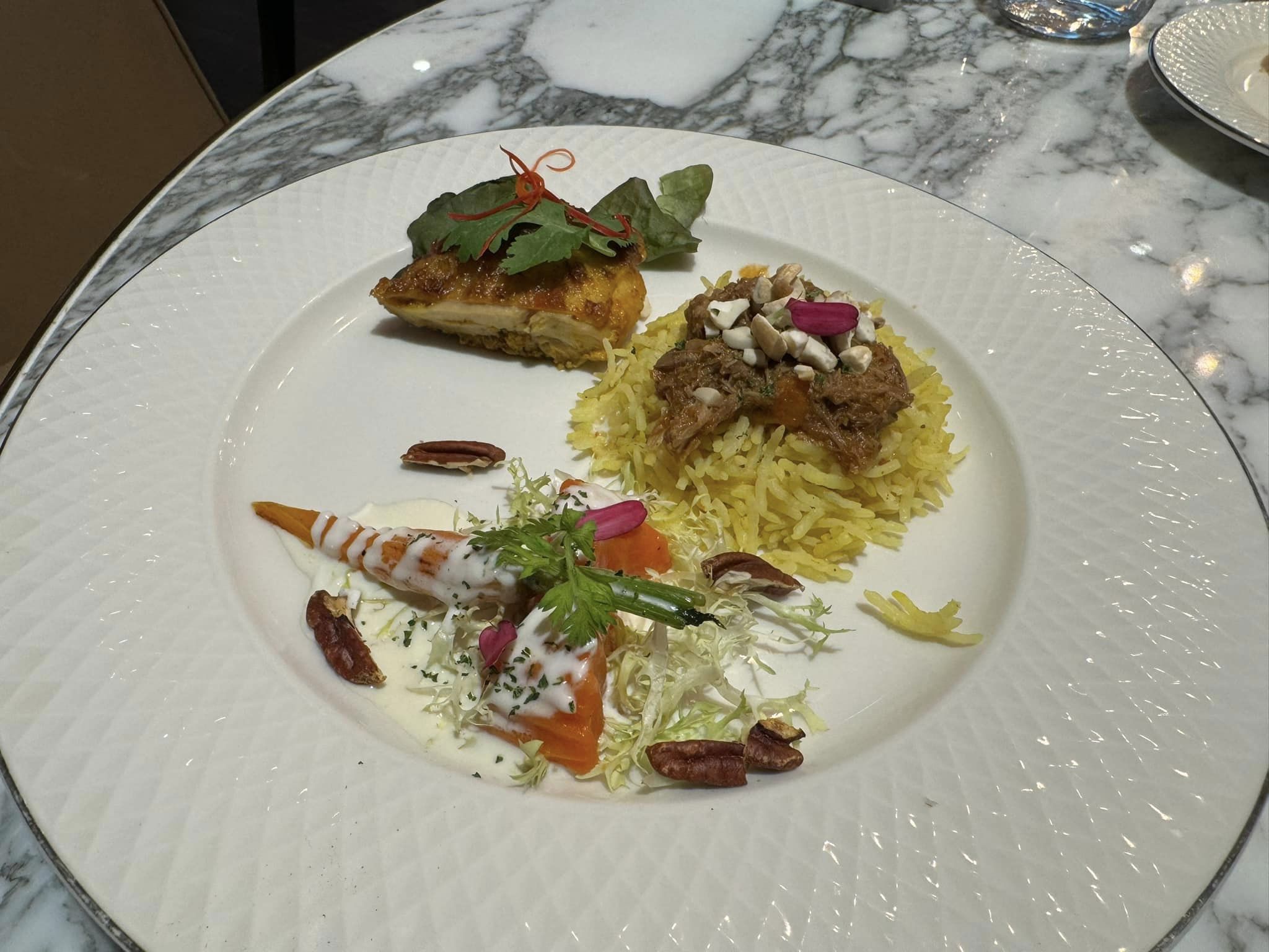 Review of dishes in the club lounge of the Intercontinental Bangkok