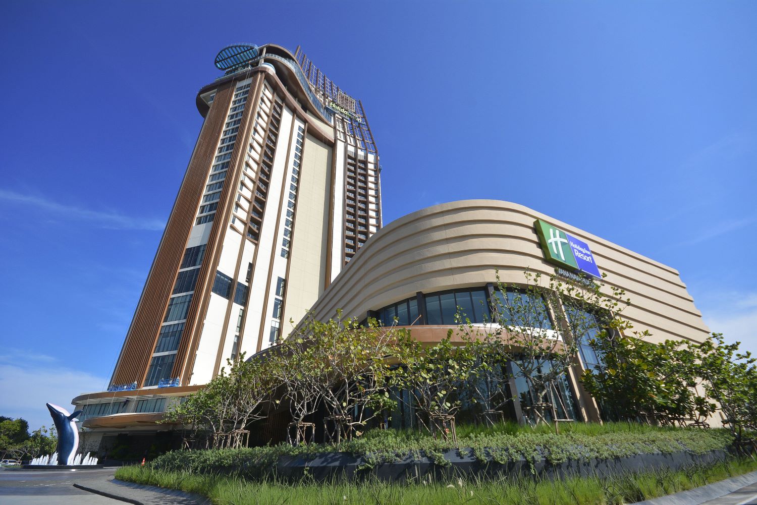 Holiday Inn Resort Vana Nava Hua Hin - Review of the IHG Hotel with a Water Park 2 70bf1e61