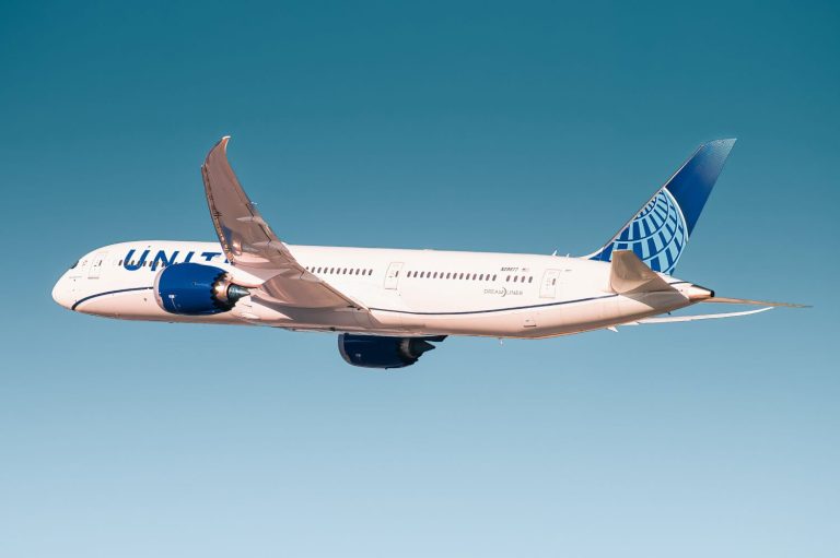 United's 2025 Premier Status Buy-Up (Target Offer) 6 arkin si 7sJbZkVqX9M unsplash