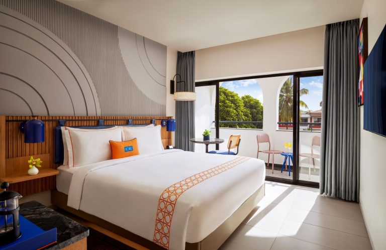 The Strategic Guide to Purchasing World of Hyatt Points 2 GOAJD COSY KING ROOM BALCONY