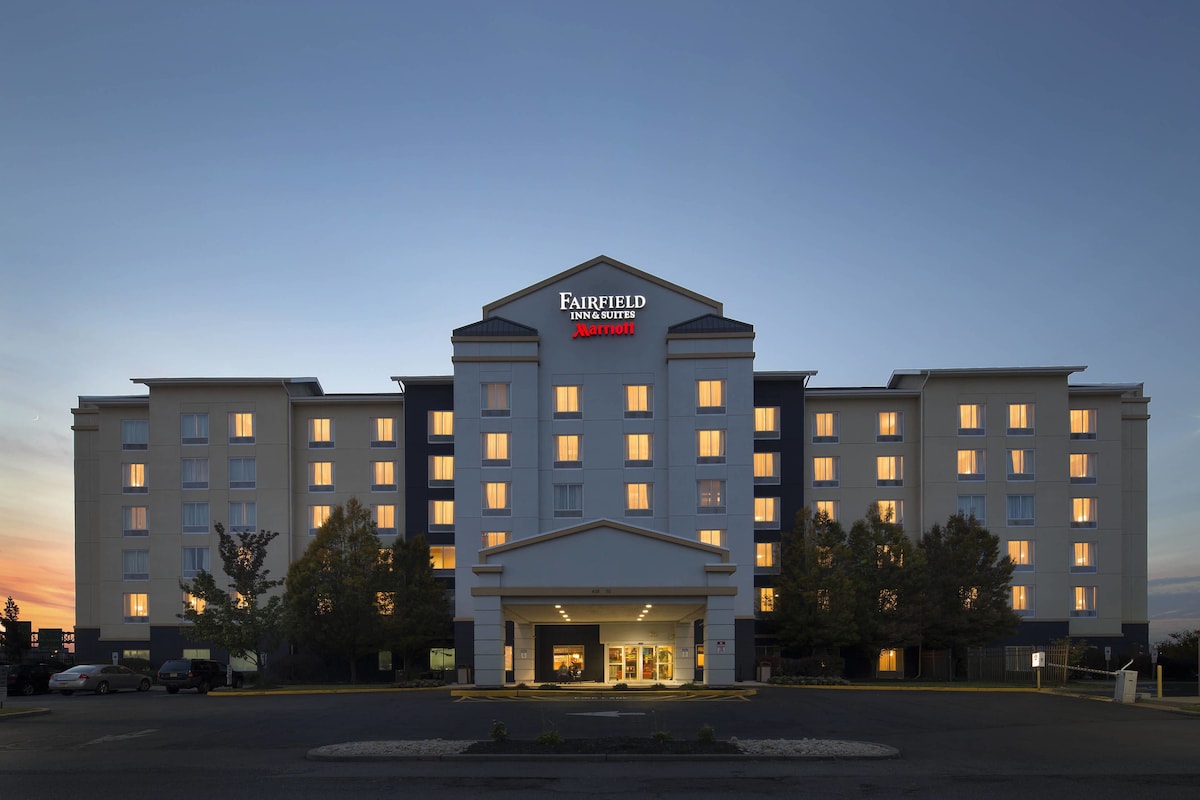 fairfield inn suites newark liberty international airport newark