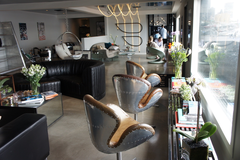 BLADE Lounge