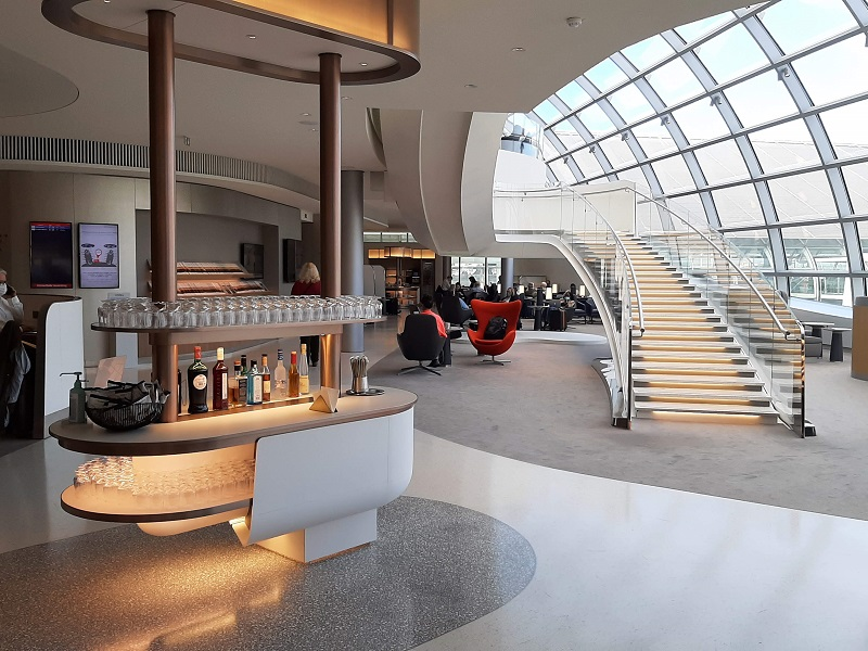 Air France business lounges at Paris CDG Airport