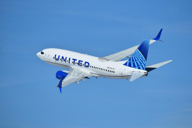 United Mile Play Promo Review: Earn up to 40,000 Bonus Miles 2 david syphers eaj1EVgPtQA unsplash