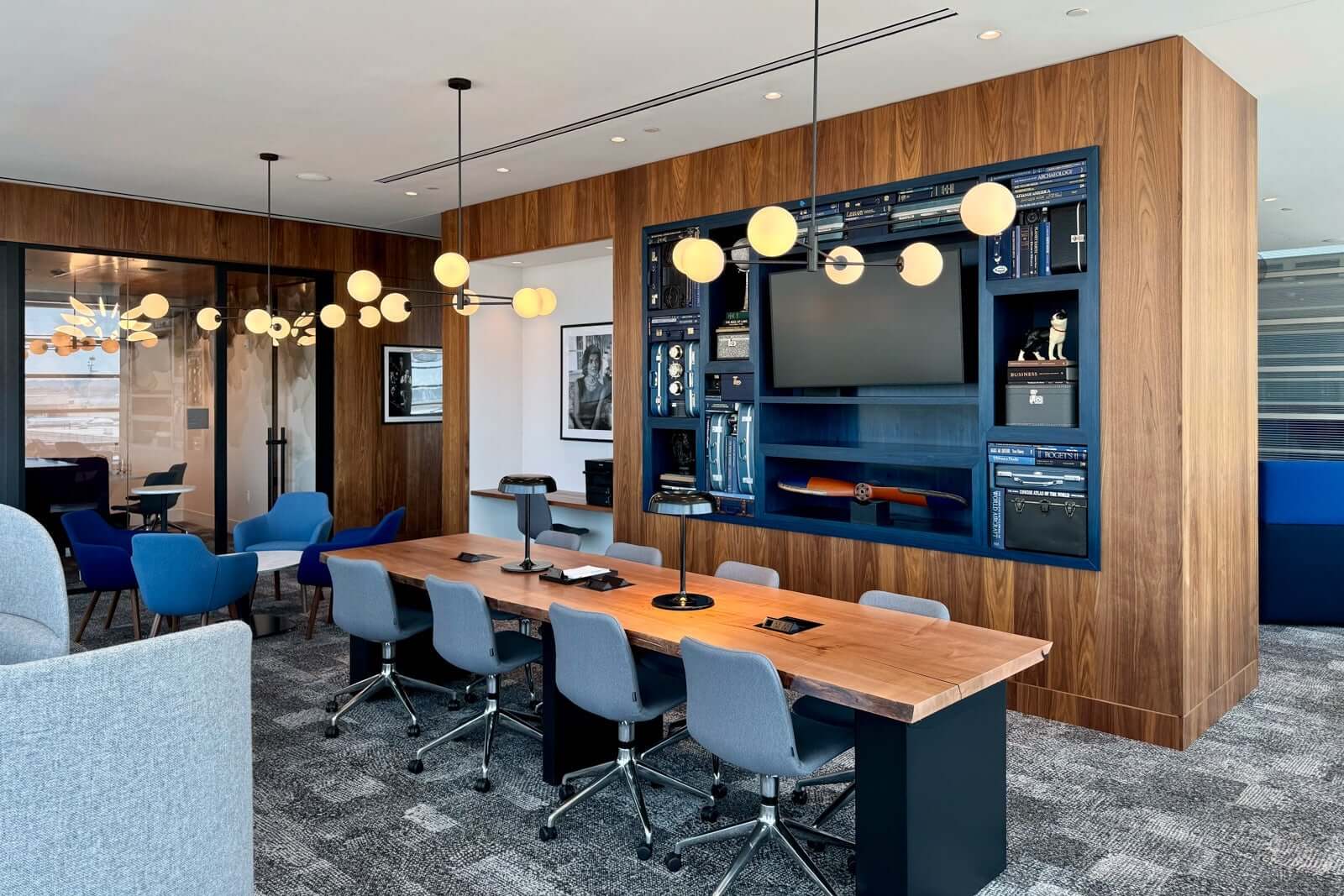 Best Business Credit Cards With Lounge Access (And What Your Employees Actually Get) 6 American Express Centurion Lounge check-in area at DCA
