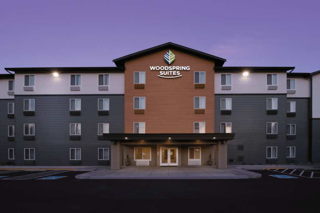 Do Choice Privileges Points Expire? 8 WoodSpring Suites exterior, one of the Choice Hotels brands where Choice Privileges points can be earned and redeemed