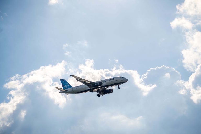 Citi Merchant Offer: Get $50 Back on JetBlue Flights 7 jetblue airbus a320 sky